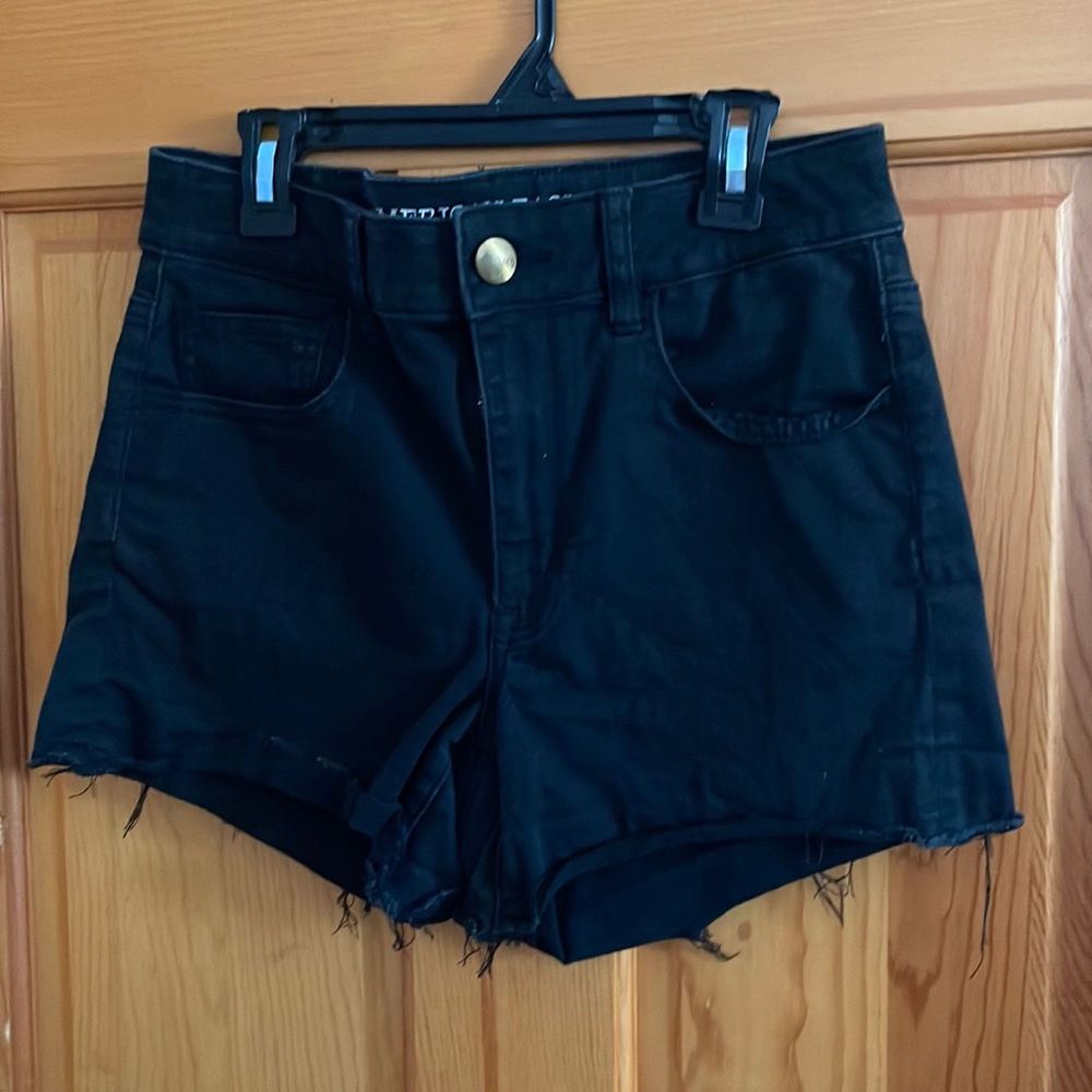 American Eagle black shorts